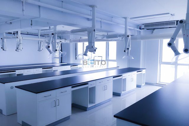 Altura estándar del banco de laboratorio